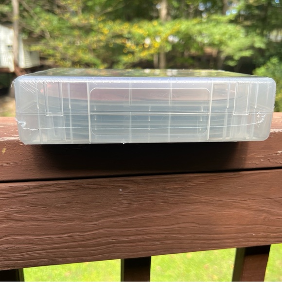 Hot in Cleveland: The Complete TV Series, 6 Seasons DVD,Subtitled|Bonus Features - Picture 7 of 16